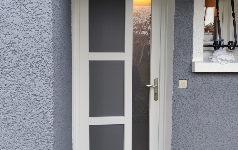 Notre gamme de portes d'entrée en PVC CLASSIQUE et PVC CONTEMPORAINE à Les lilas